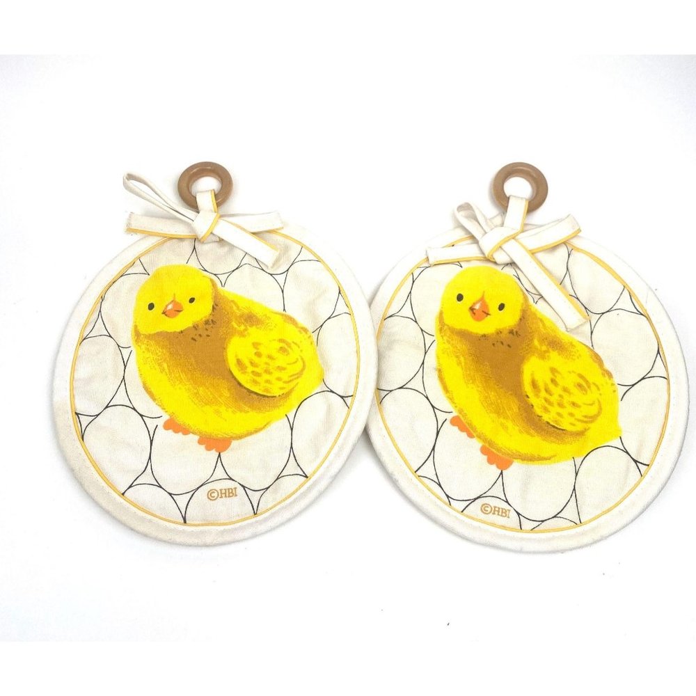 2 New Vintage Oval Yellow Chick W/Eggs Pot Holder